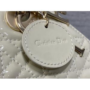 Dior lady mini size 17x15cm pattent leather Bags