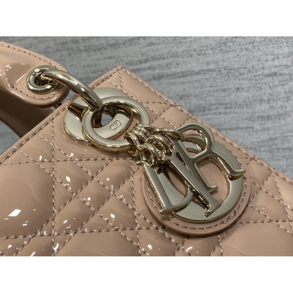 Dior lady mini size 17x15cm pattent leather Bags