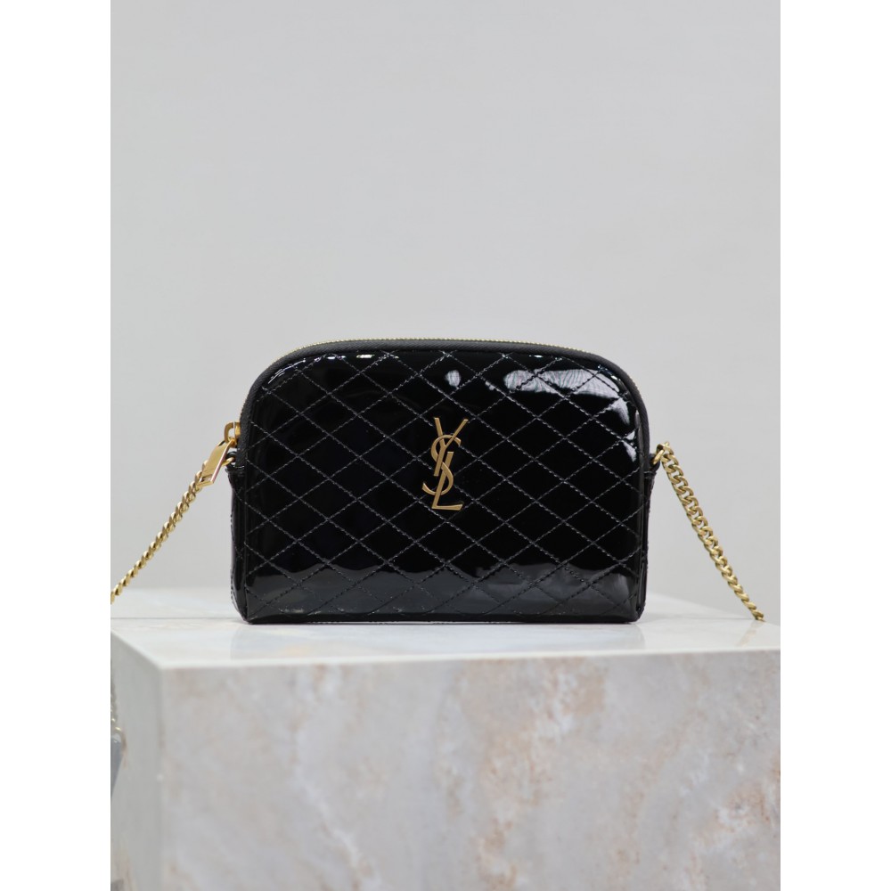 Ysl Gaby zipped pouch in quilted patent leather 19 x 11 x 3 cm Bags