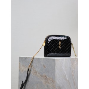 Ysl Gaby zipped pouch in quilted patent leather 19 x 11 x 3 cm Bags