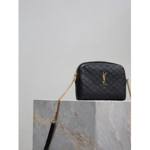 Ysl Gaby zipped pouch in quilted leather 19 x 11 x 3 cm Bags