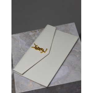 Ysl UPTOWN pouch in grain de poudre leather 27 x 16 x 2 CM 