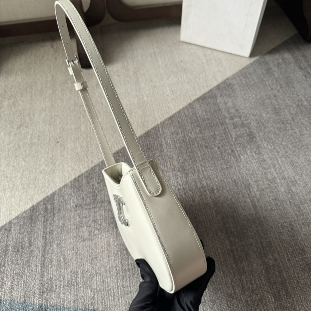 Celine MEDIUM TILLY BAG in shiny calfskin 22 x 13.5 x 4 CM Bags