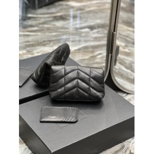 Ysl PUFFER small pouch in leather 19 X 9,5 X 2,5 CM Bags