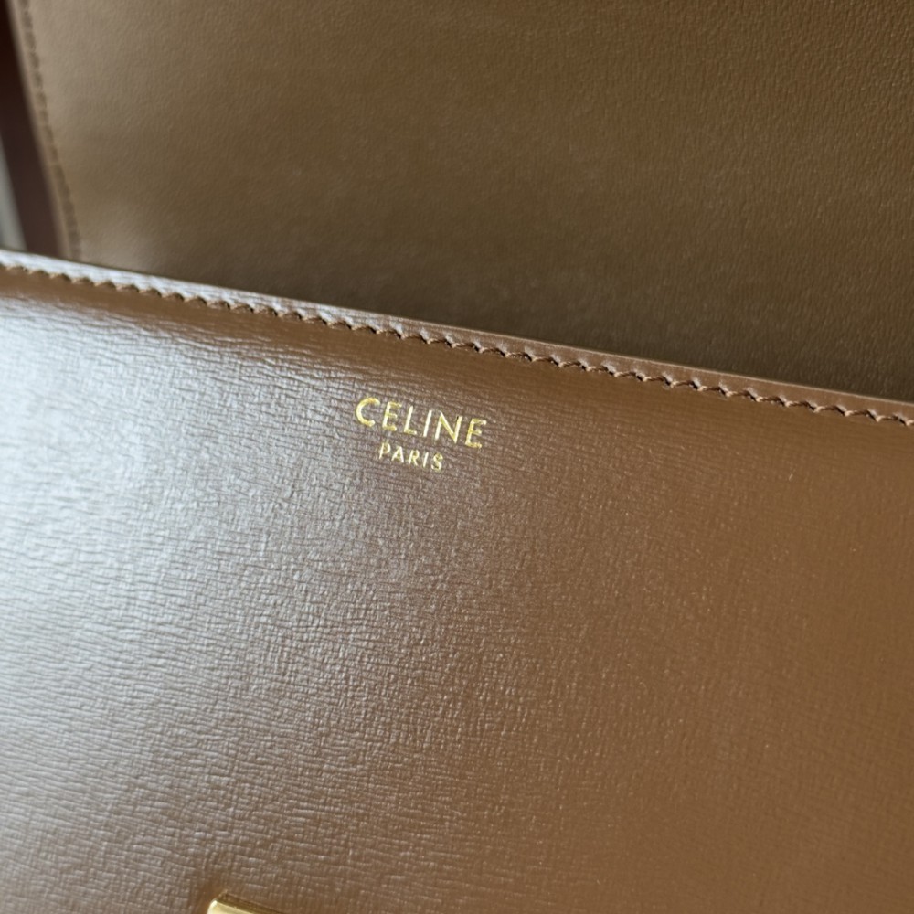 Celine triomphe bag in shiny calfskin leather 18.5x14x5cm Bags