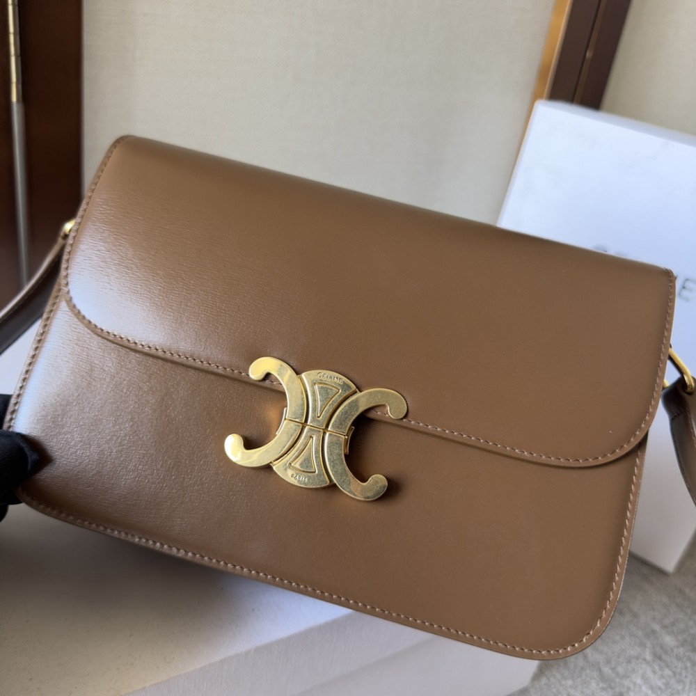 Celine triomphe bag in shiny calfskin leather 22.5x16.5x7.5cm Bags