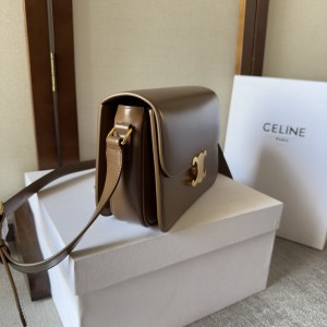 Celine triomphe bag in shiny calfskin leather 22.5x16.5x7.5cm Bags