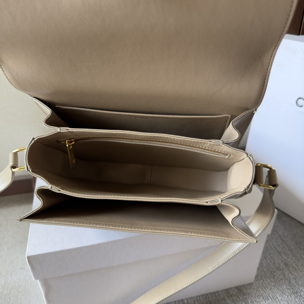 Celine triomphe bag in shiny calfskin leather 22.5x16.5x7.5cm Bags