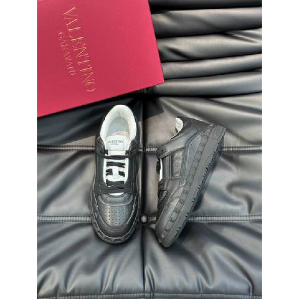 Valentino sneakers 35-45 Shoes