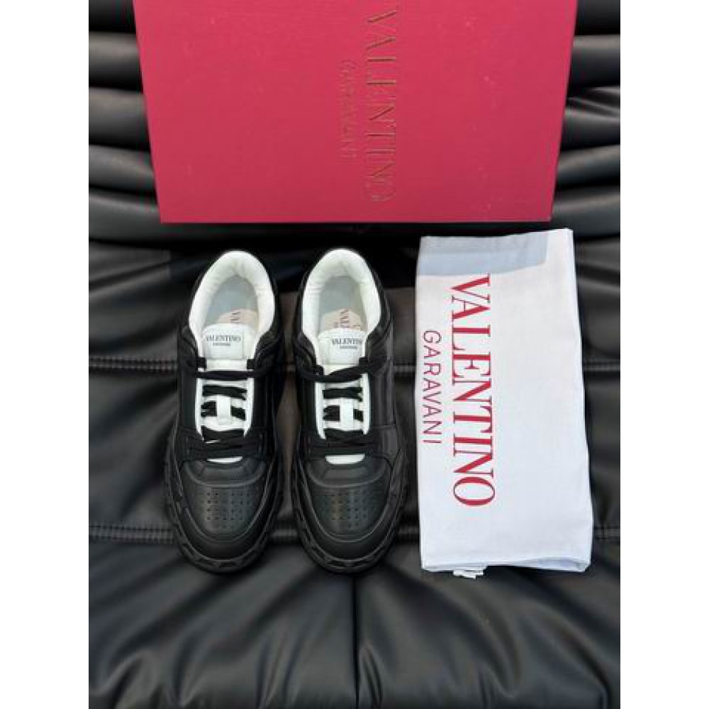 Valentino sneakers 35-45 Shoes