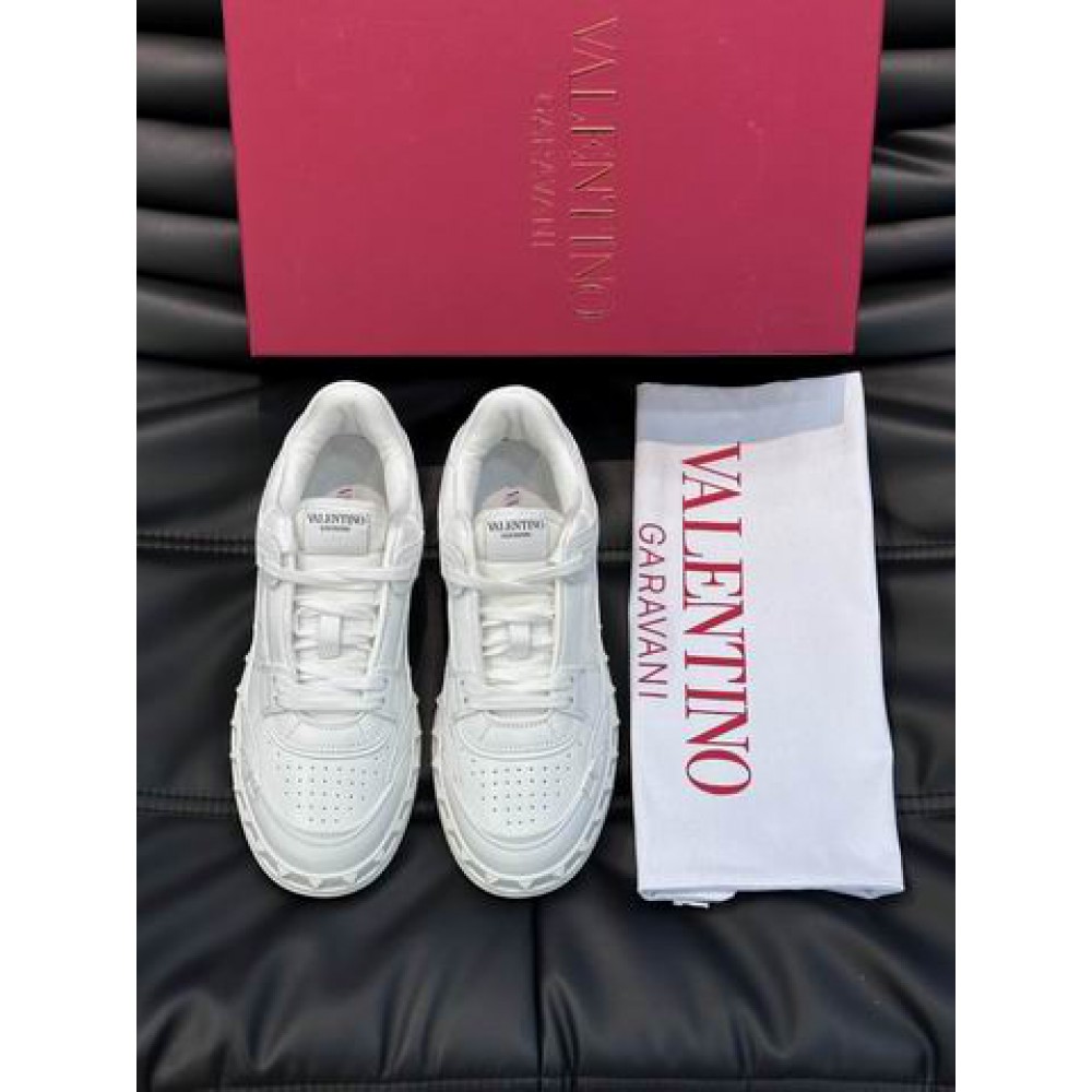 Valentino sneakers 35-45 Shoes
