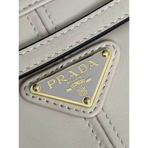 Prada Medium leather handbag 32x15.5x12cm Bags