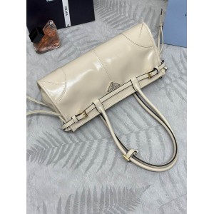 Prada Medium leather handbag 32x15.5x12cm Bags
