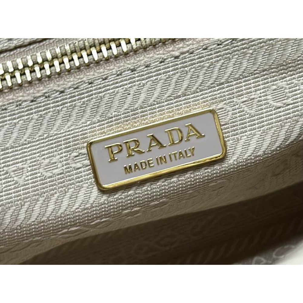 Prada Medium leather handbag 32x15.5x12cm Bags
