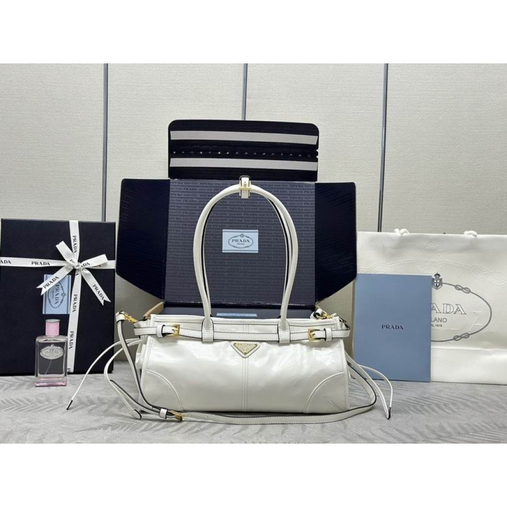 Prada Medium leather handbag 32x15.5x12cm Bags