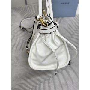 Prada Medium leather handbag 32x15.5x12cm Bags
