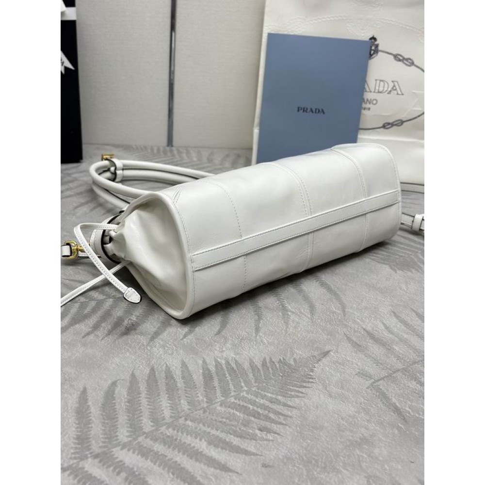 Prada Medium leather handbag 32x15.5x12cm Bags