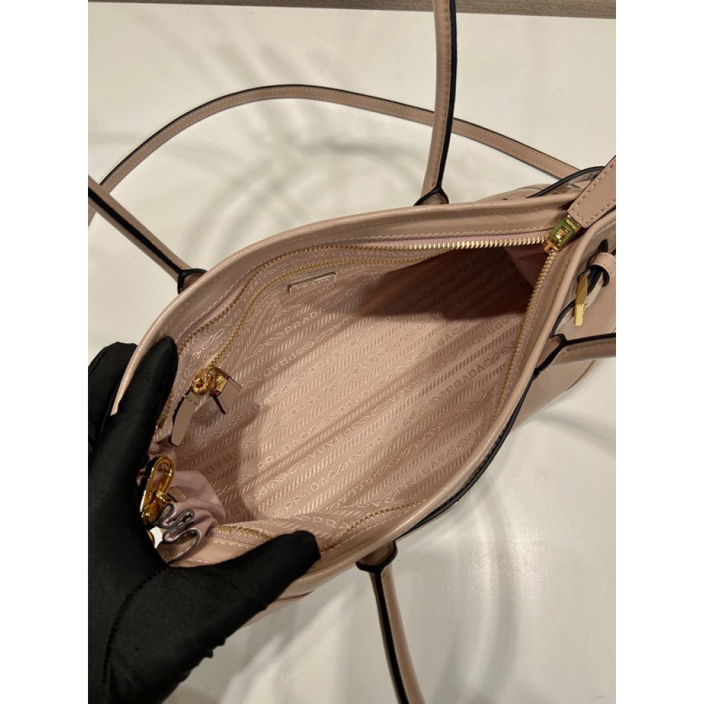 Prada Medium leather handbag 32x15.5x12cm Bags