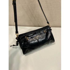 Prada Small leather handbag 26x14x12cm Bags