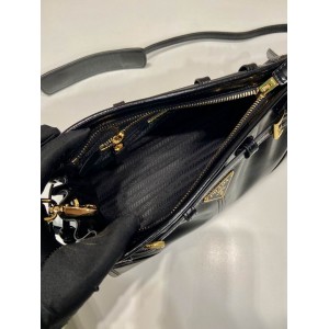 Prada Small leather handbag 26x14x12cm Bags