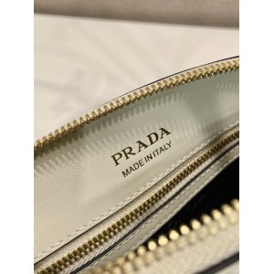 Prada Small leather handbag 26x17x9cm Bags