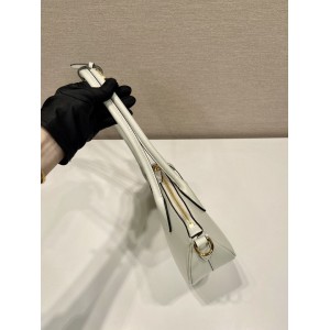 Prada Small leather handbag 26x17x9cm Bags