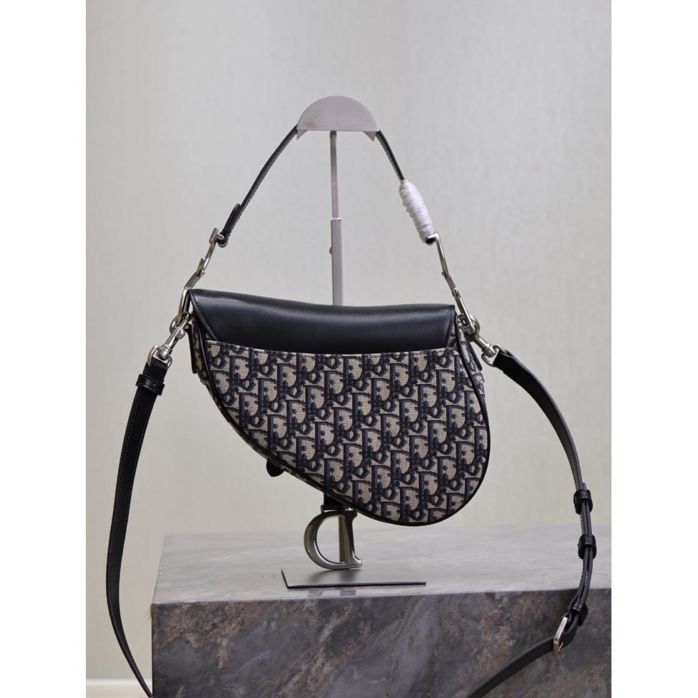 Dior saddle bag 25.5 x 20 x 6.5 cm Bags