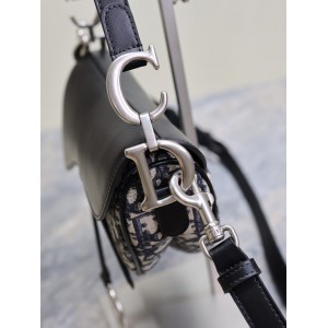 Dior saddle bag 25.5 x 20 x 6.5 cm Bags