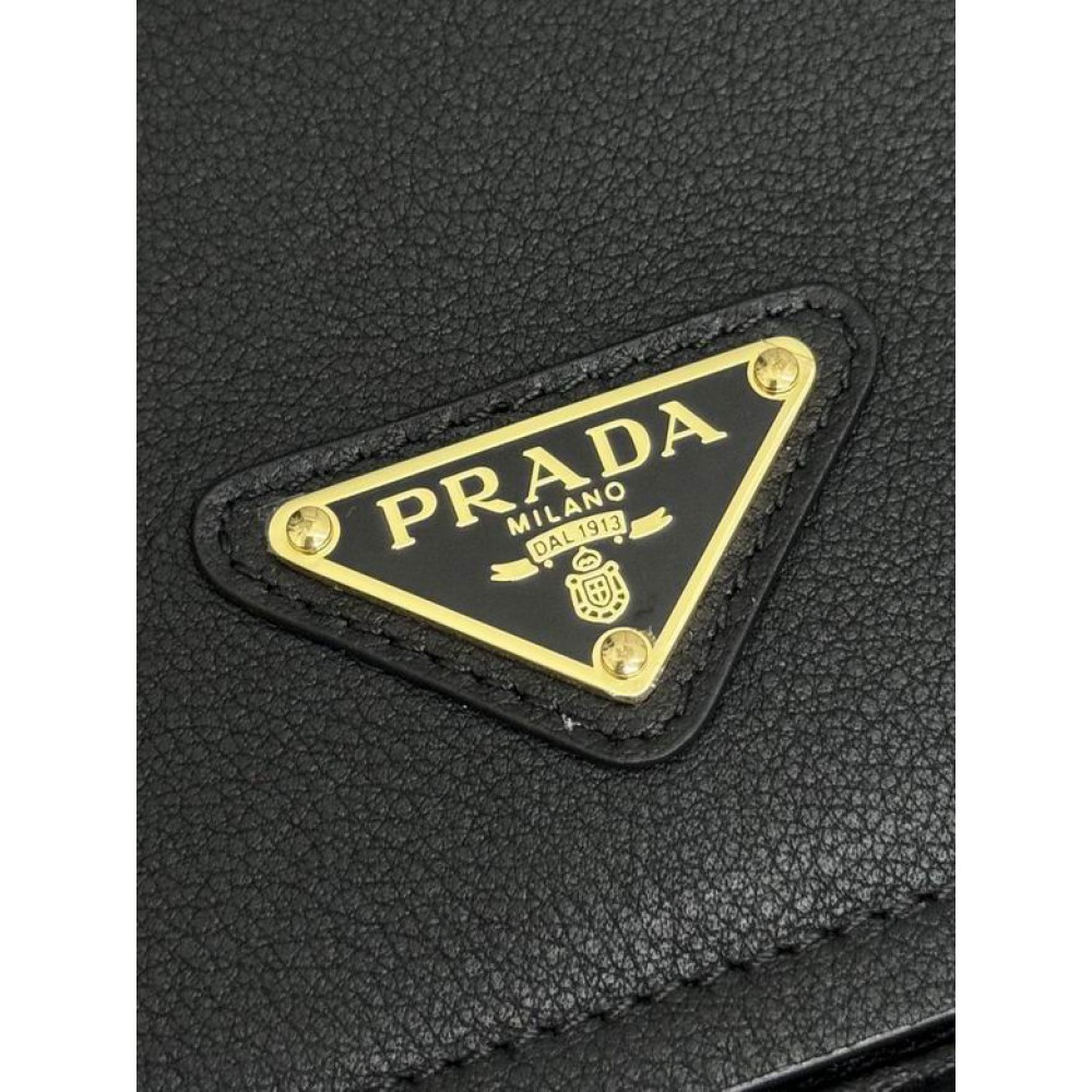 Prada saffiano leather bag 24x15x8cm Bags