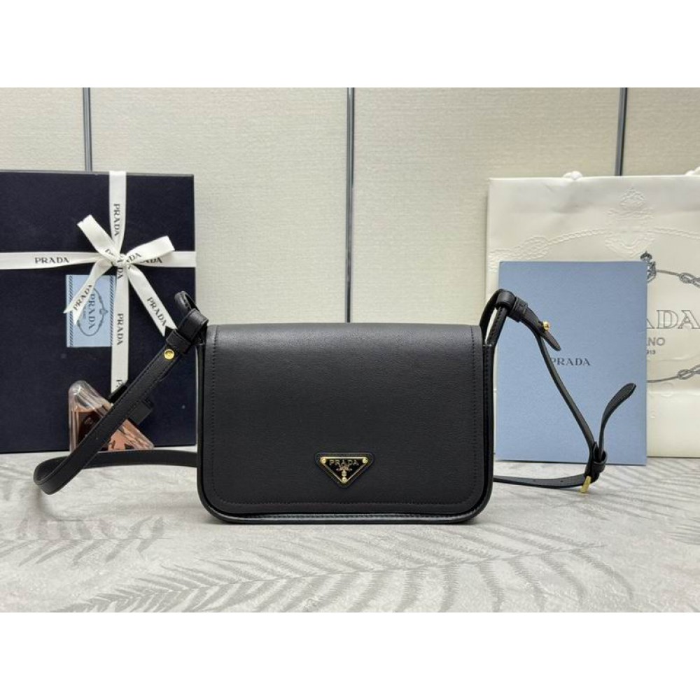 Prada saffiano leather bag 24x15x8cm Bags