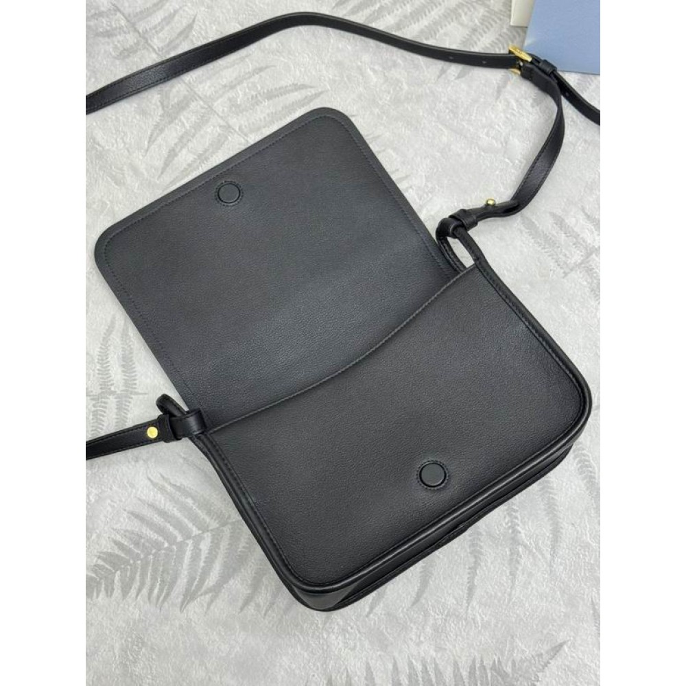 Prada saffiano leather bag 24x15x8cm Bags