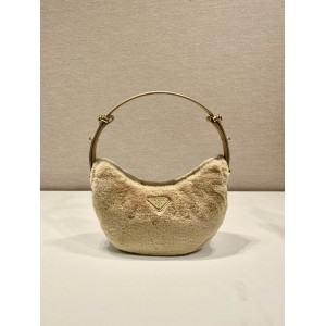 Prada arque small bag 22.5x18.5cm fur Bags