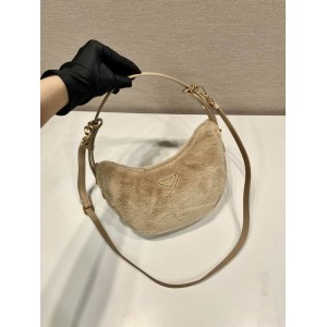 Prada arque small bag 22.5x18.5cm fur Bags