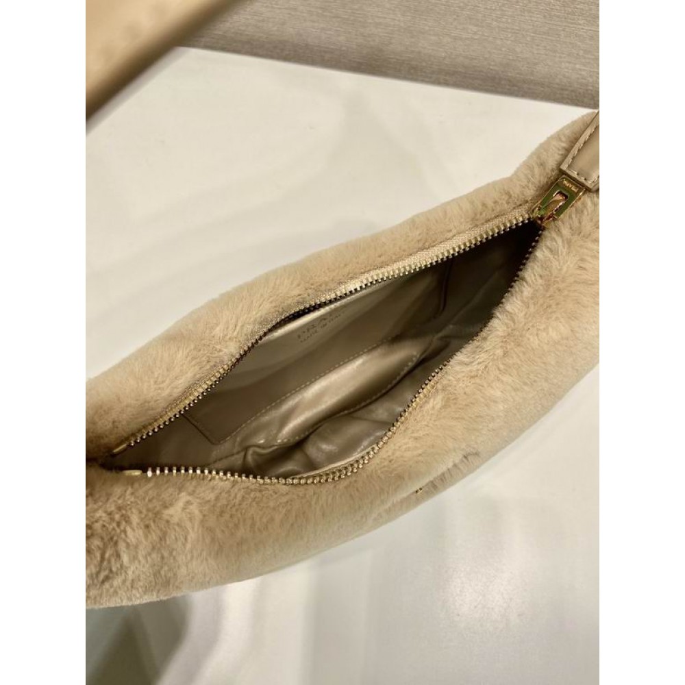Prada arque small bag 22.5x18.5cm fur Bags