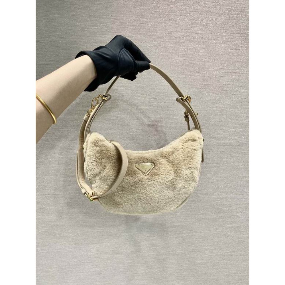 Prada arque small bag 22.5x18.5cm fur Bags