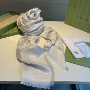 Gucci scarf 140x140cm cotton silk Accesories