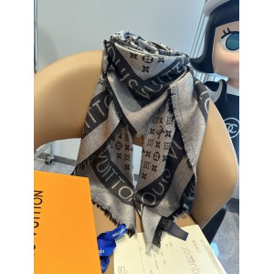 Lv scarf 140x140cm cotton silk Accesories