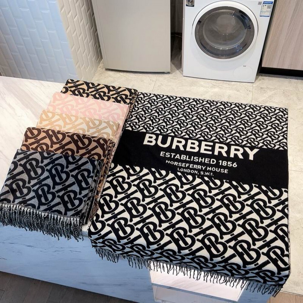 Burberry scarf 180x50cm cotton silk Accesories