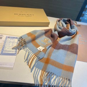 Burberry scarf 180x30cm cotton silk Accesories
