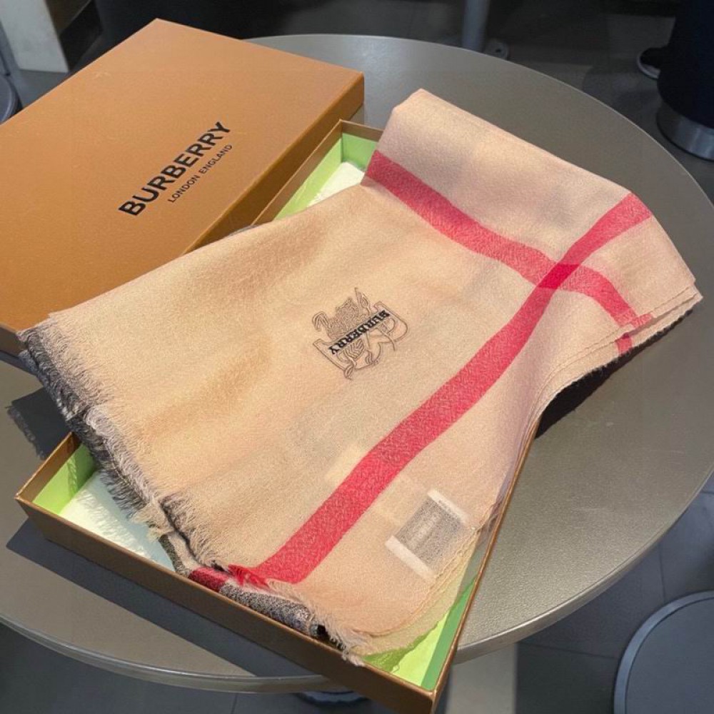 Burberry scarf 200x90cm cotton silk Accesories