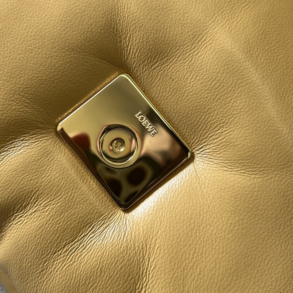 Loewe puffer Goya bag 23x13x6cm Bags