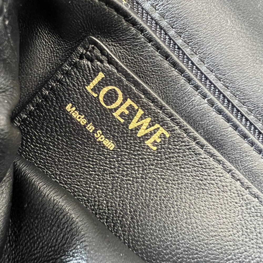 Loewe puffer Goya bag 23x13x6cm Bags