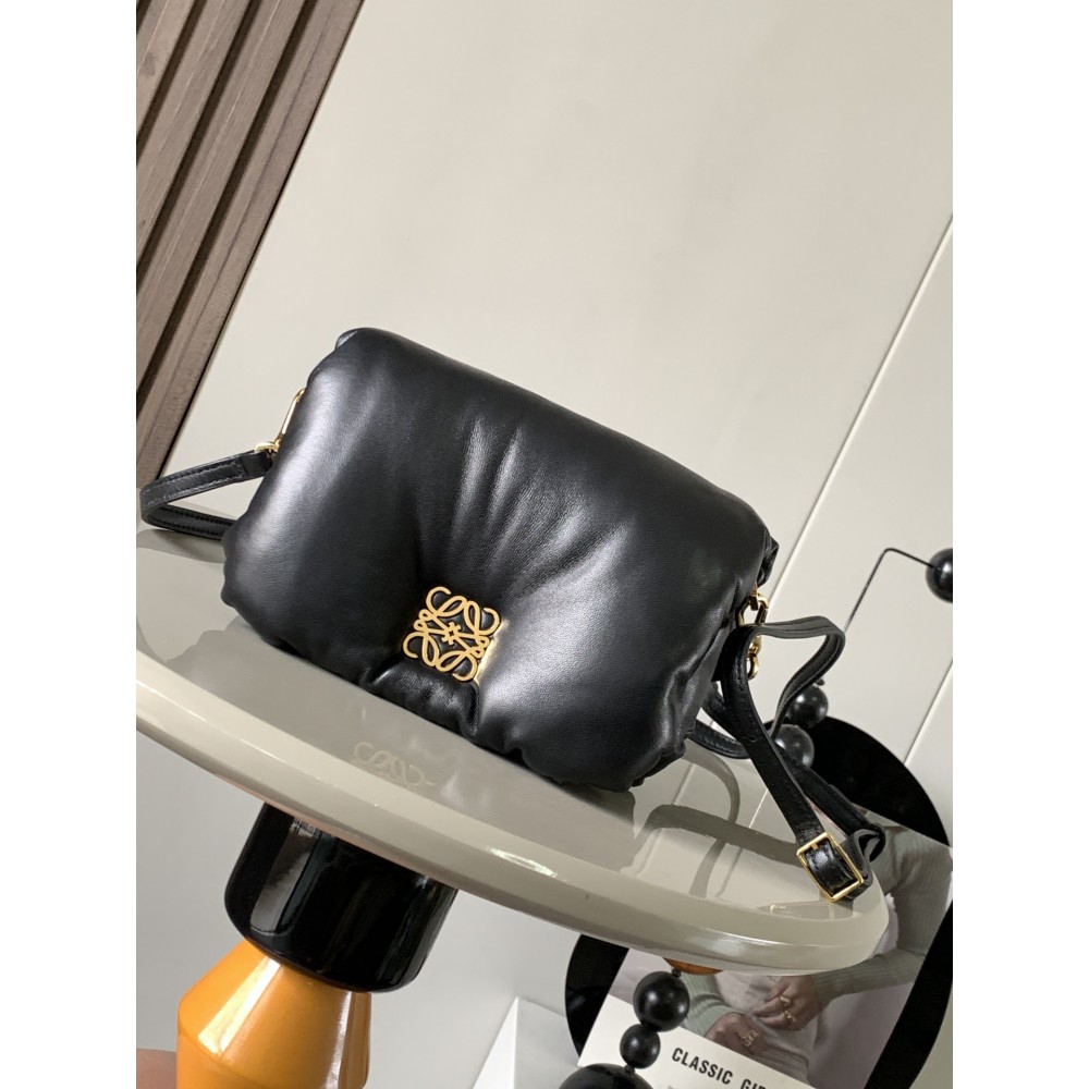 Loewe puffer Goya bag 20x13x6cm Bags