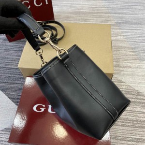 GG Emblem mini bucket bag 815118 19x18x11cm Bags