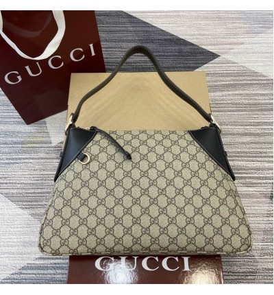GG Emblem medium shoulder bag 815217 37x23x8cm