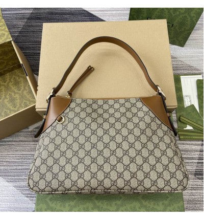 GG Emblem medium shoulder bag 815217 37x23x8cm