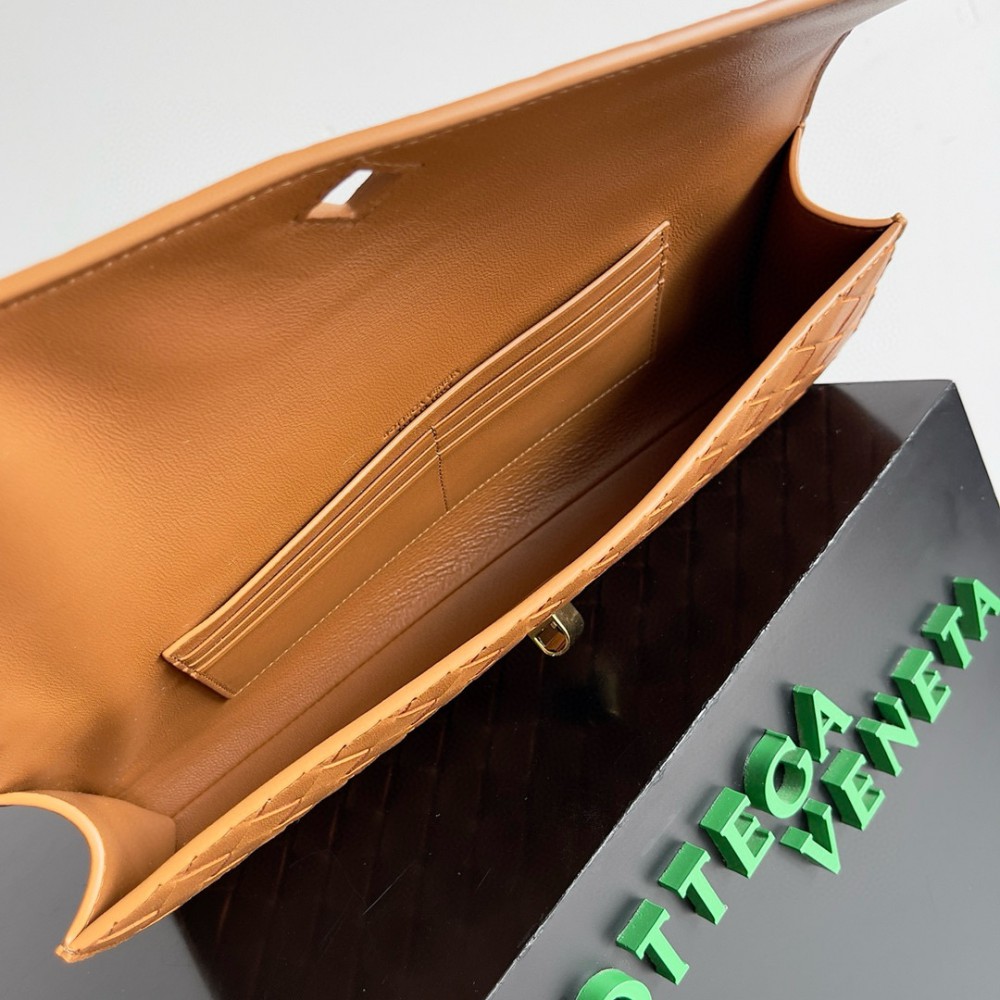 Bottega veneta andiamo clutch 31x13x3cm Bags