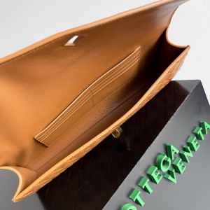 Bottega veneta andiamo clutch 31x13x3cm Bags