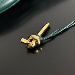 Bottega veneta andiamo clutch 31x13x3cm Bags