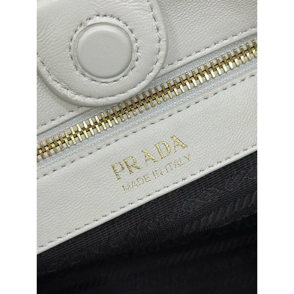 Prada Nappa leather shoulder bag 30x23x15cm Bags